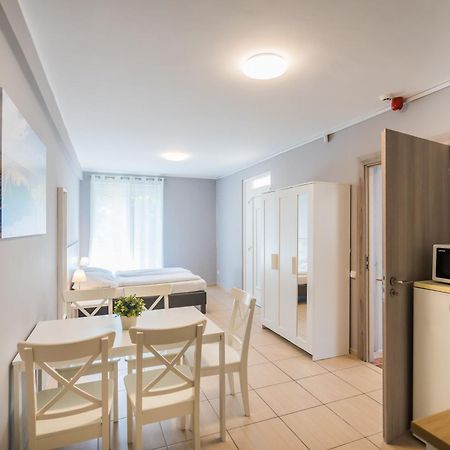 Riviéra Apartmanház Siófok Esterno foto