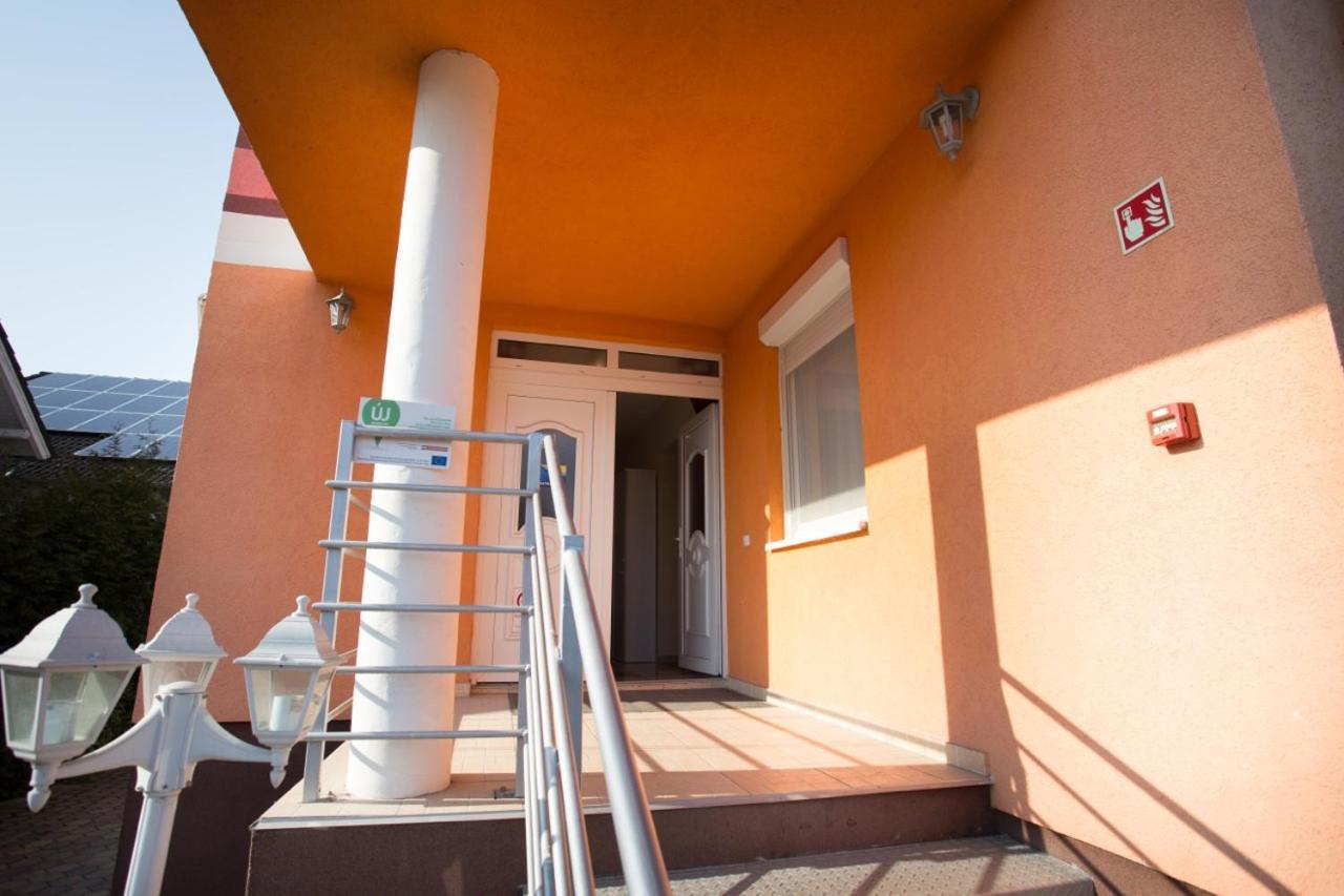 Riviéra Apartmanház Siófok Camera foto