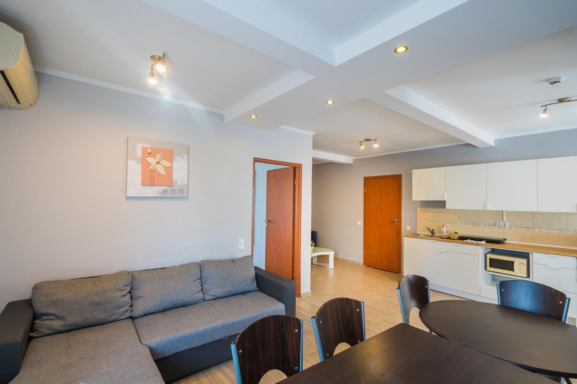 Riviéra Apartmanház Siófok Esterno foto
