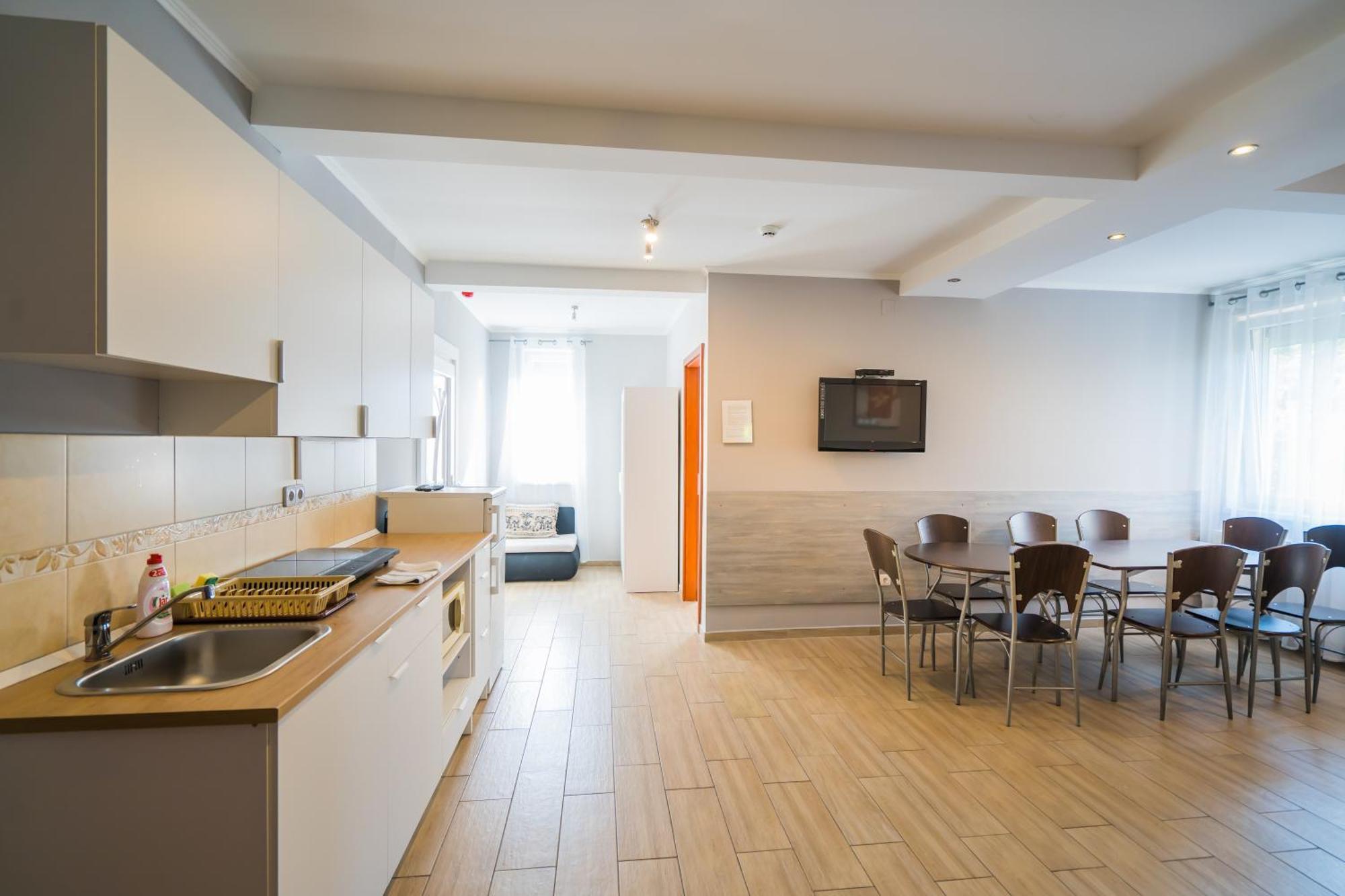Riviéra Apartmanház Siófok Esterno foto