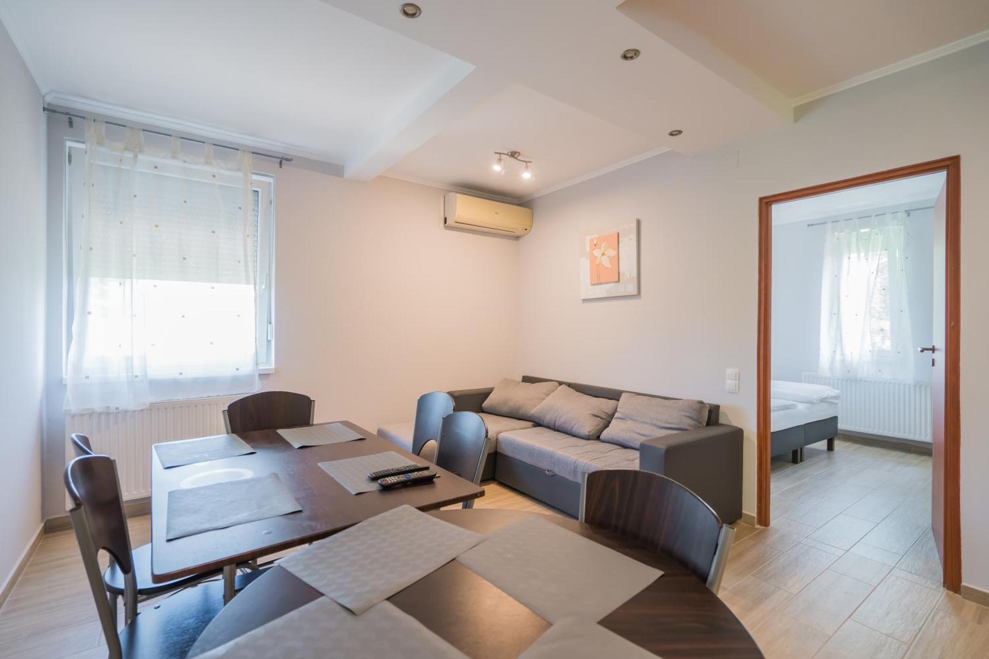 Riviéra Apartmanház Siófok Esterno foto