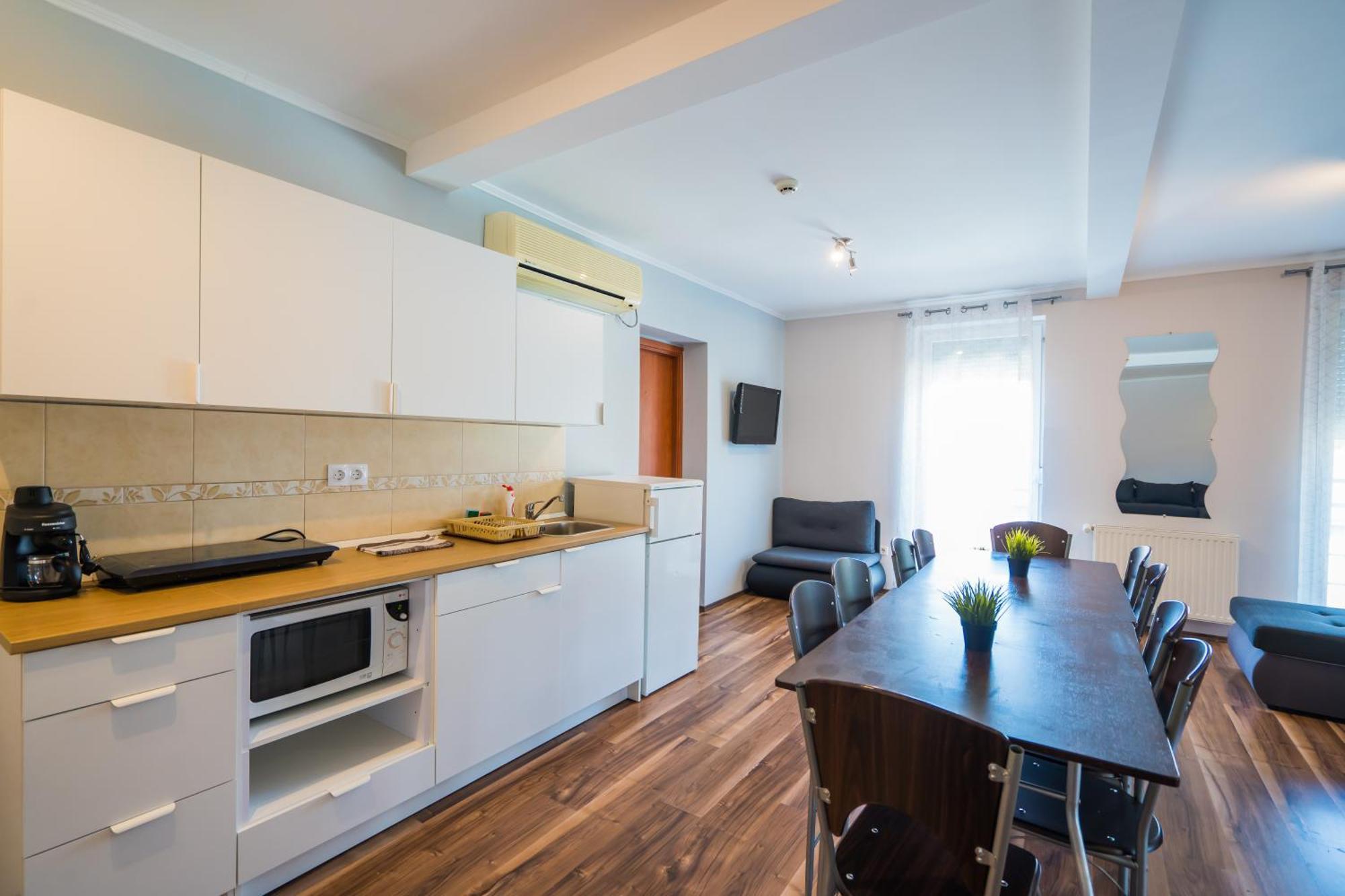 Riviéra Apartmanház Siófok Esterno foto
