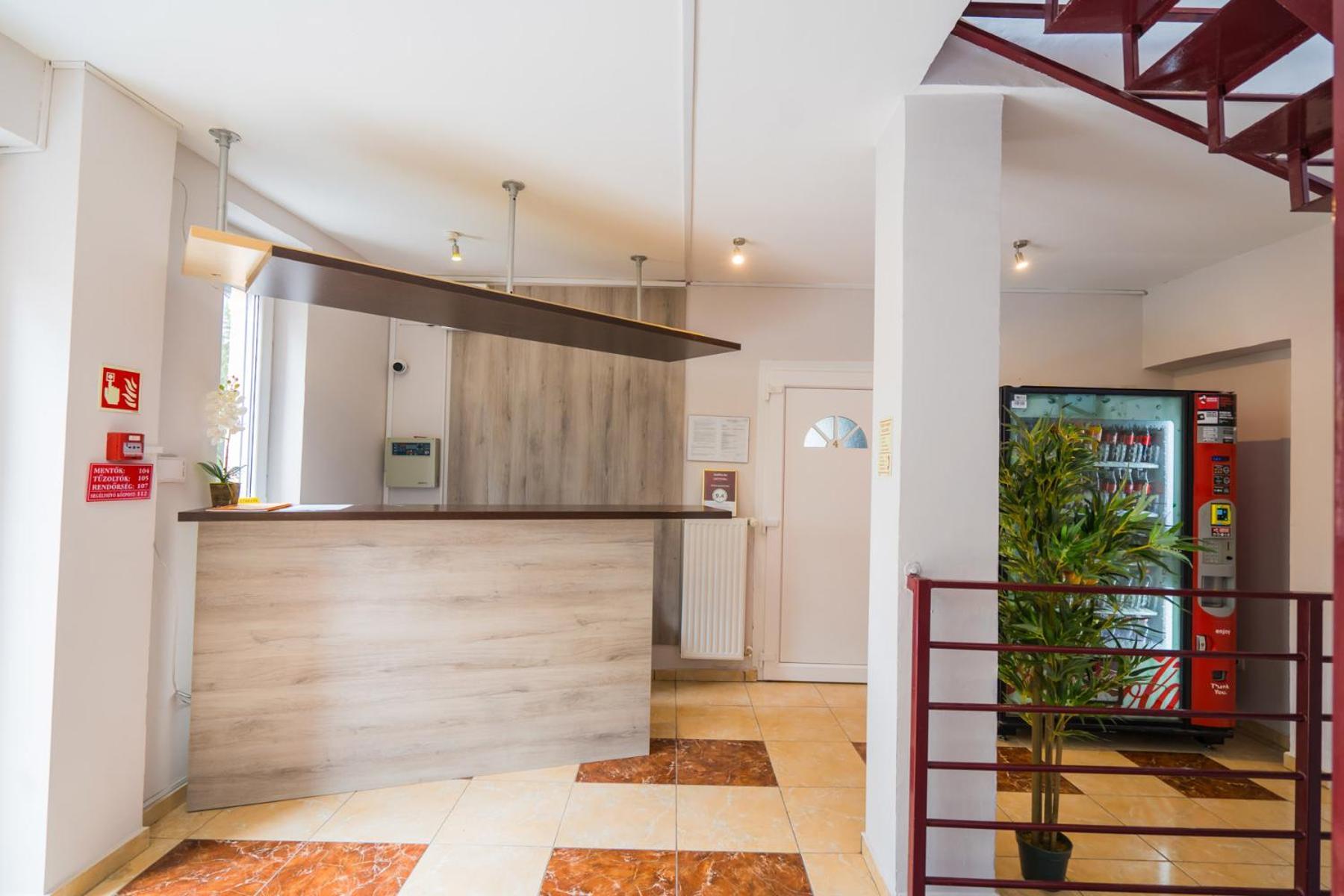 Riviéra Apartmanház Siófok Esterno foto